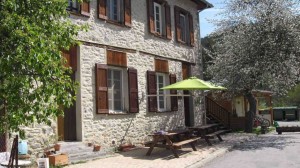 Alpes du Sud: Gite de Flagustelle,