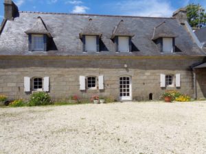 Bretagne - Finistere:  Ferme de Kerlan Plonivel