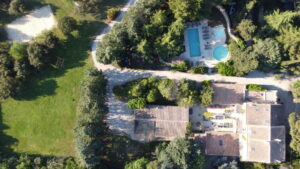 Domaine du Mas Saint-Gens: 6 gîtes de charme, piscines, campagne